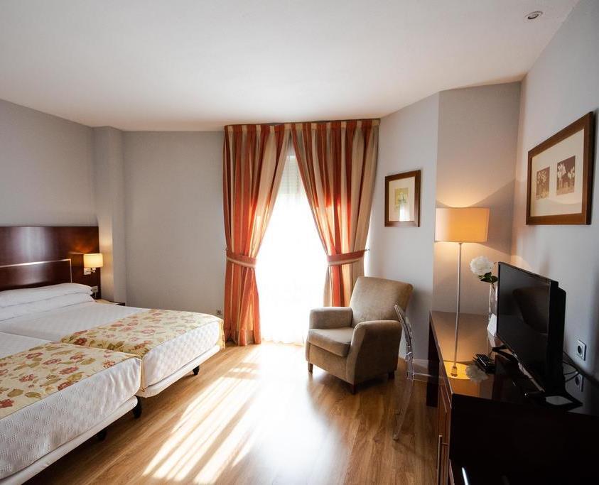 Hotel Rl Anibal Линарес Экстерьер фото